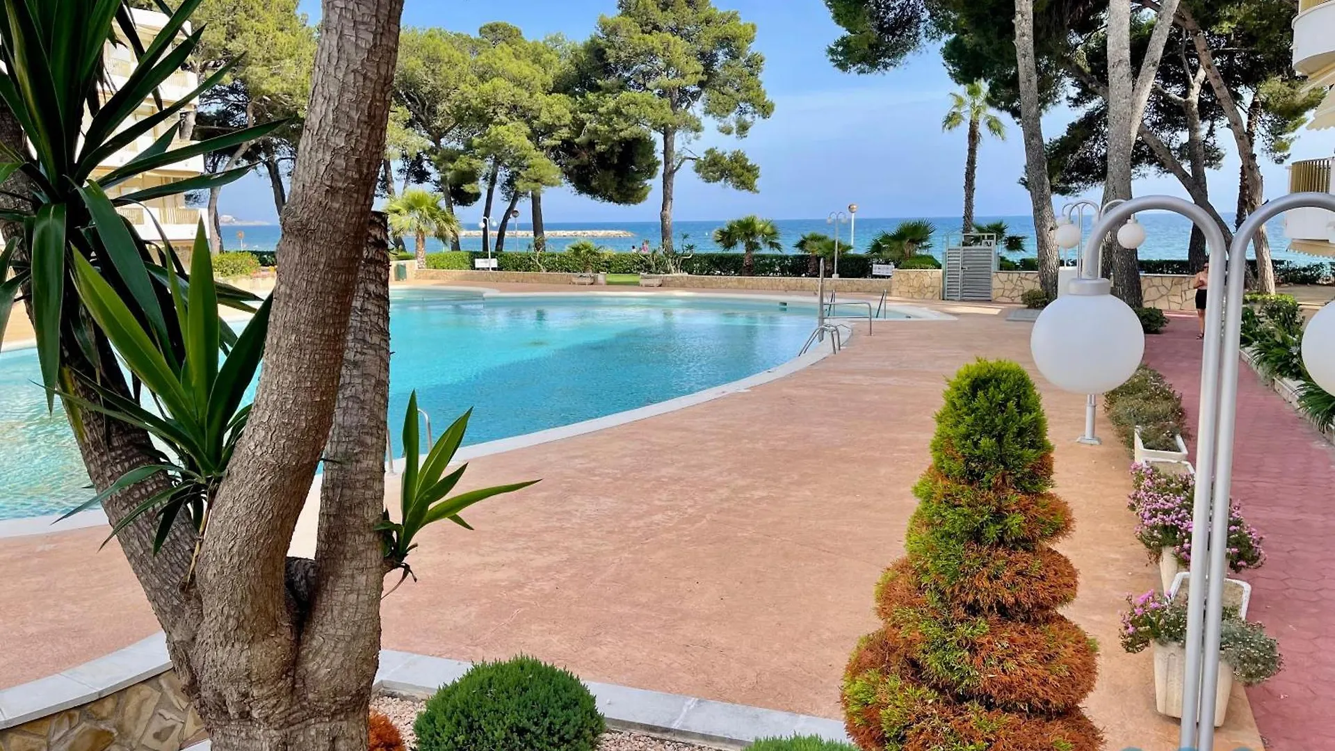 Apartbeach Internacional 1 Residencial Y Piscinas Cambrils Spain