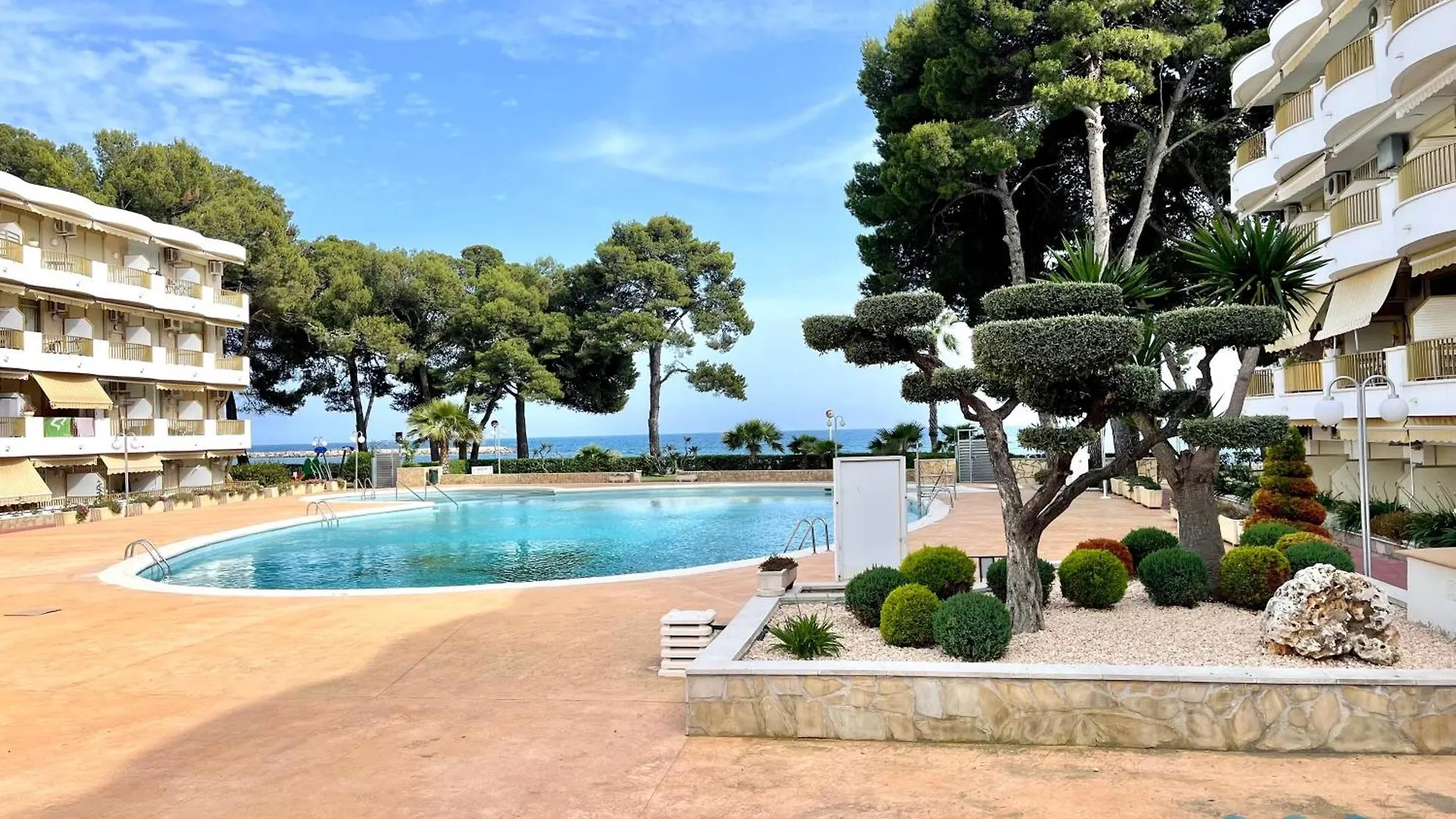 Apartbeach Internacional 1 Residencial Y Piscinas Cambrils